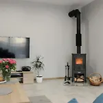 Prázdninový dům 3 Bedroom Lovely In