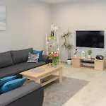 3 Bedroom Lovely In *