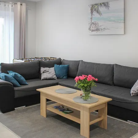 3 Bedroom Lovely In 펜션 *