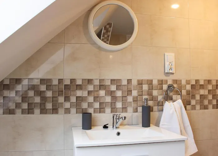 Tatil Evi 3 Bedroom Lovely In Nowe Warpno